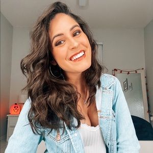 Meet your Posher, Jackie